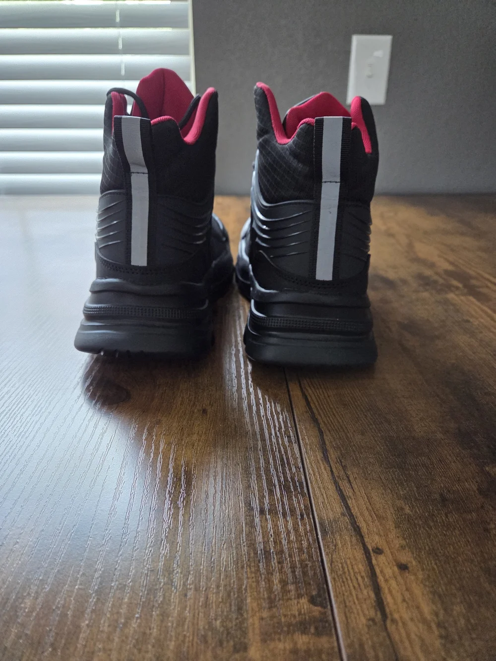 Men's Steel Toe High-Top Work Boots – Breathable Size 7.5 US